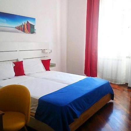 Stanza Con Bagno Ed Accesso Privati Hotel Trieste Luaran gambar