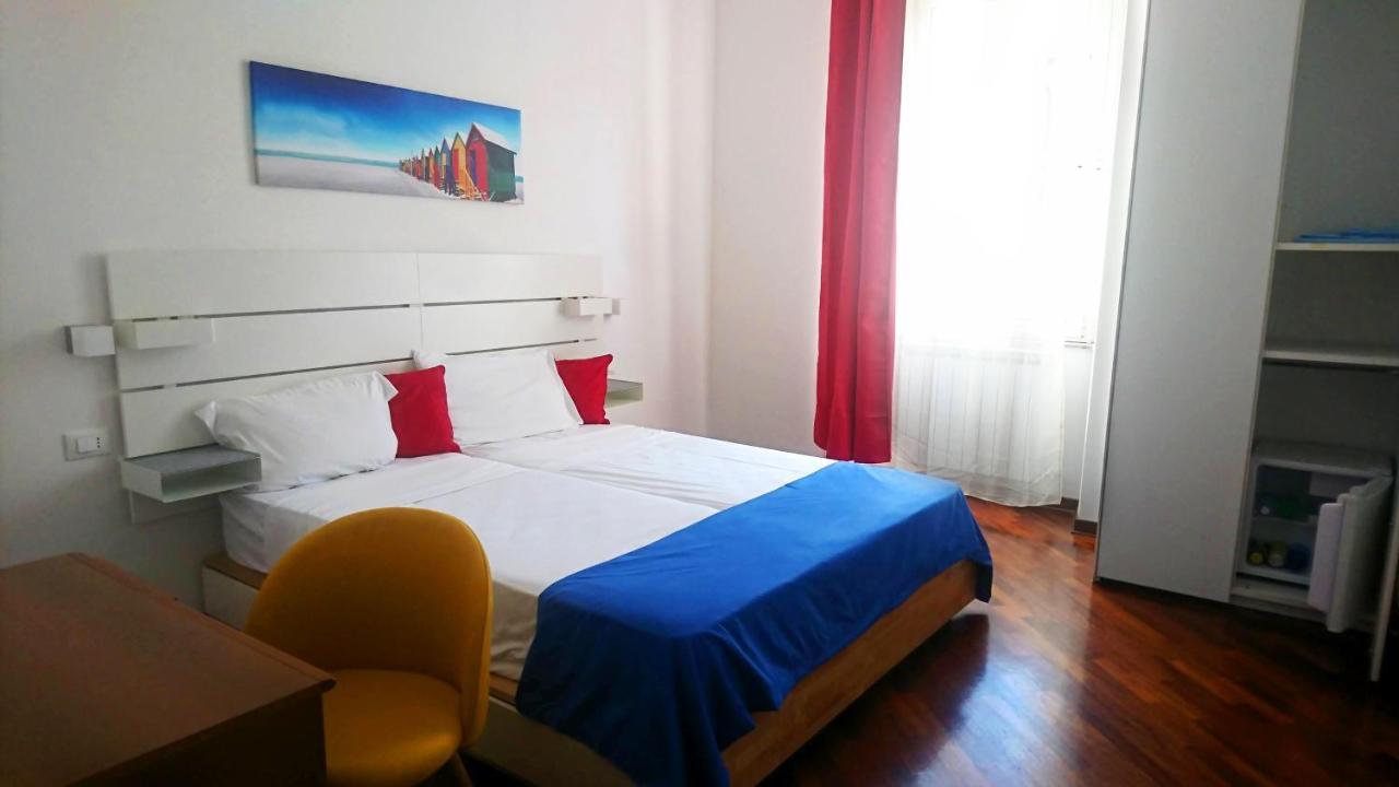 Stanza Con Bagno Ed Accesso Privati Hotel Trieste Luaran gambar